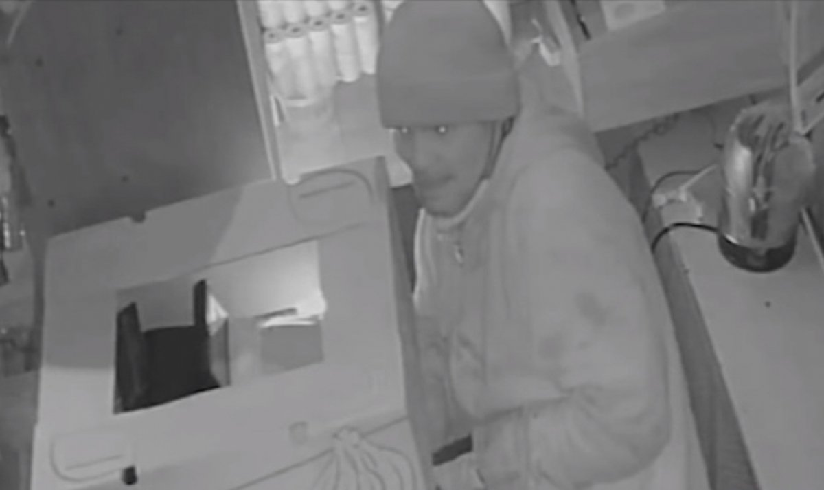 Serial burglar targets businesses after hours in Brooklyn