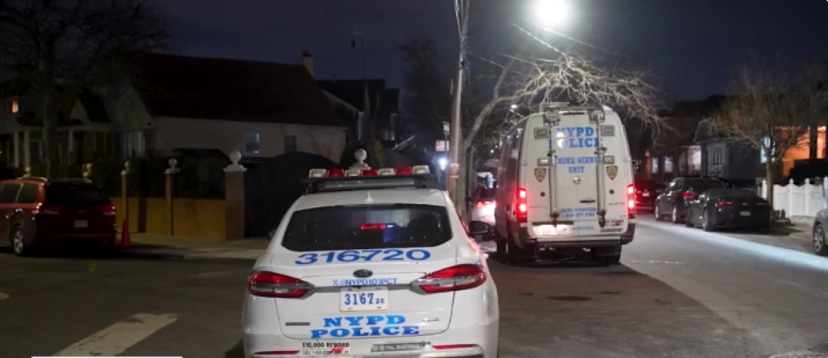 Man fatally stabbed in the chest during fight in Far Rockaway, Queens