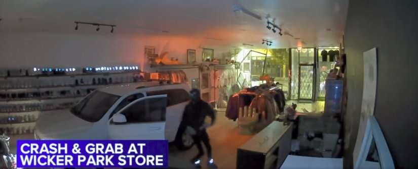 Crash-and-grab burglars hit Wicker Park shop; 5th clothing store hit in days, Chicago police say