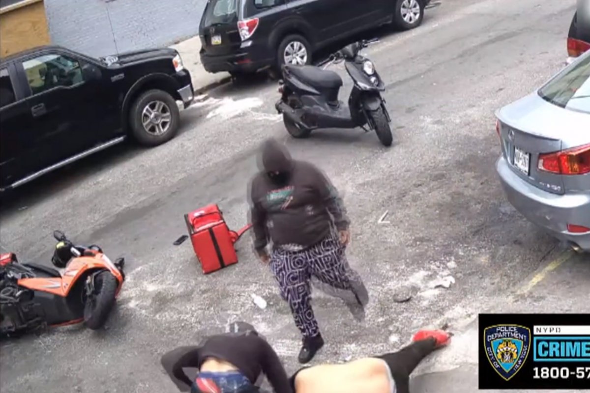 Caught On Video: Suspects Try To Steal Delivery Worker’s Scooter In The Bronx