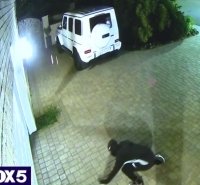 Brooklyn, Queens neighborhoods on alert after burglary spree